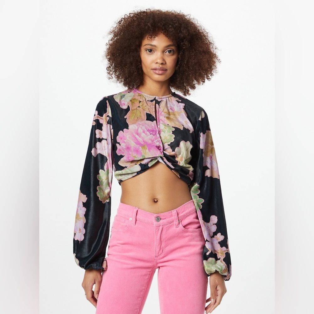 Nasty Gal Womens velvet Floral Crop Top Size 6 NWT Festival boho
